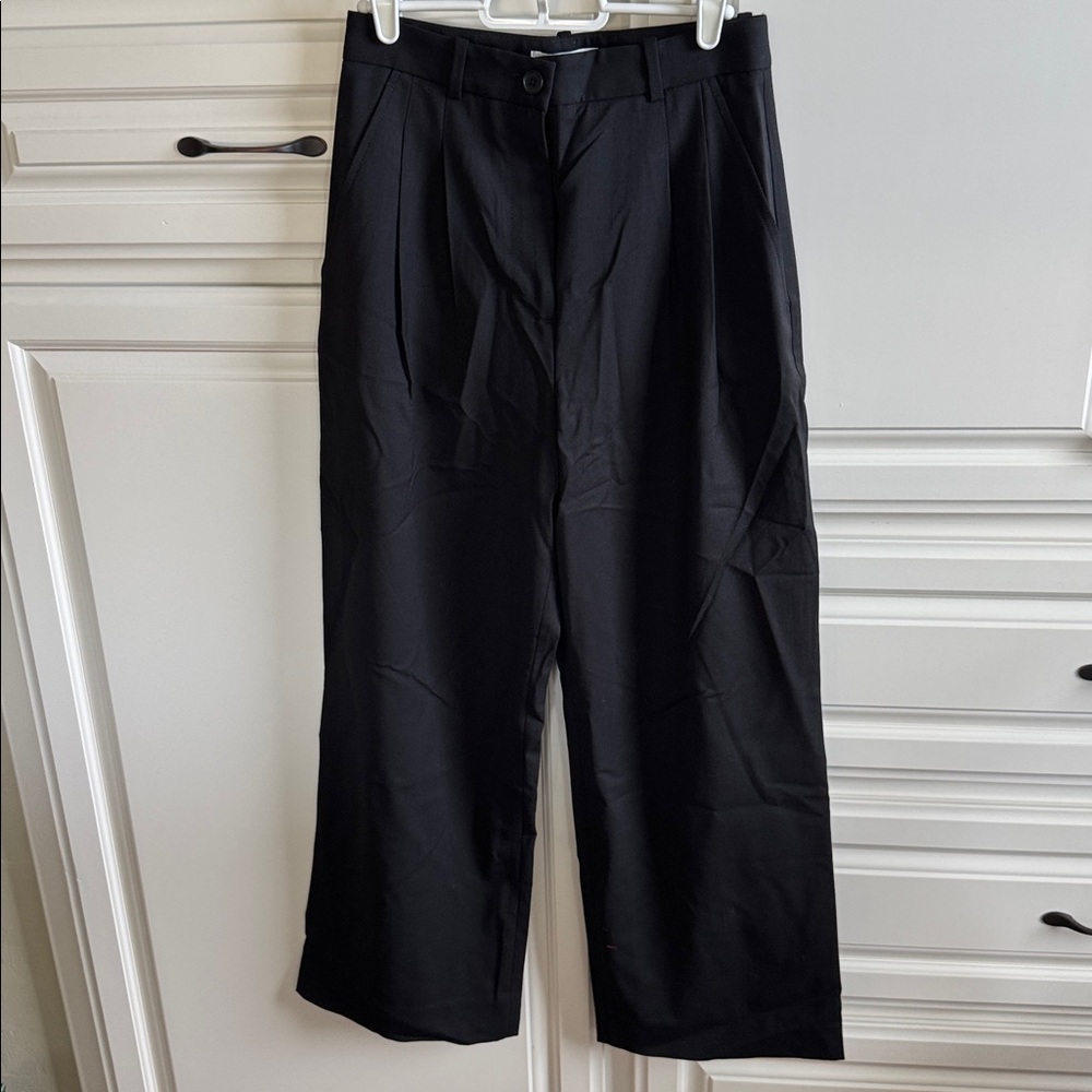 Banana Republic Black Wideleg Trousers